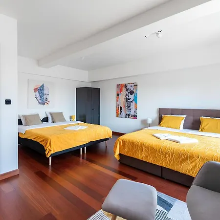 Apartament With Large Balcony, Parking