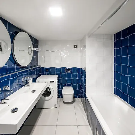 Apartments With Large Balcony, Parking Prague Apartment *