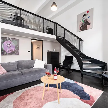 Apartments With Large Balcony, Parking Prague Apartment *