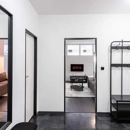 With Large Balcony, Parking Praga