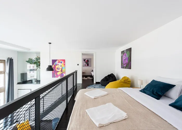 With Large Balcony, Parking Apartamento *