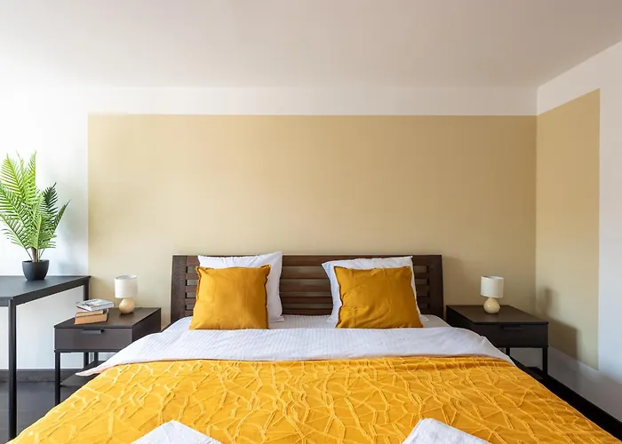 With Large Balcony, Parking Apartamento *