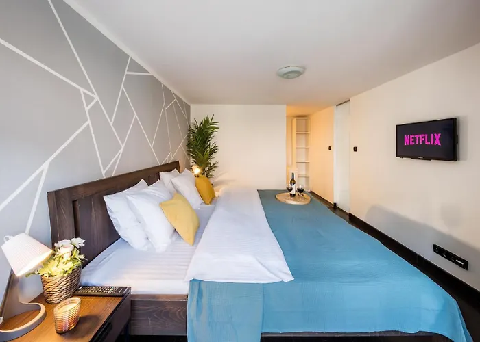 With Large Balcony, Parking Praga