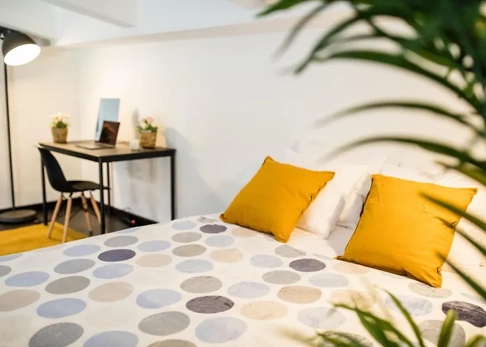 Apartamento With Large Balcony, Parking Praga