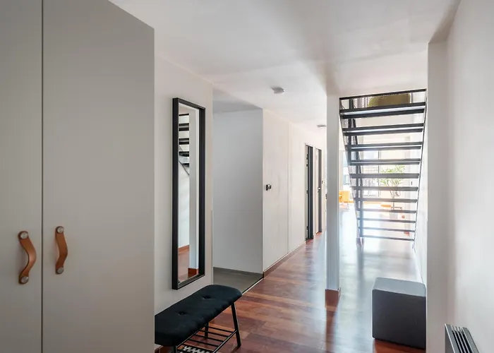 Apartamento With Large Balcony, Parking