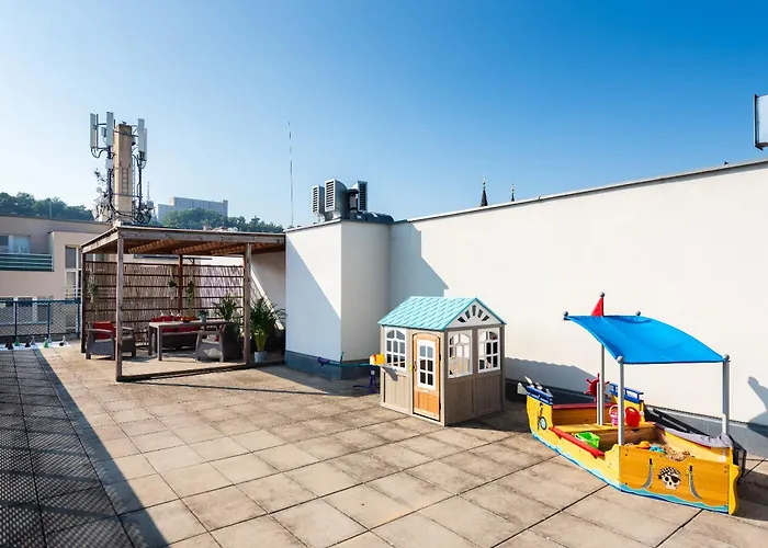 Apartamento With Large Balcony, Parking