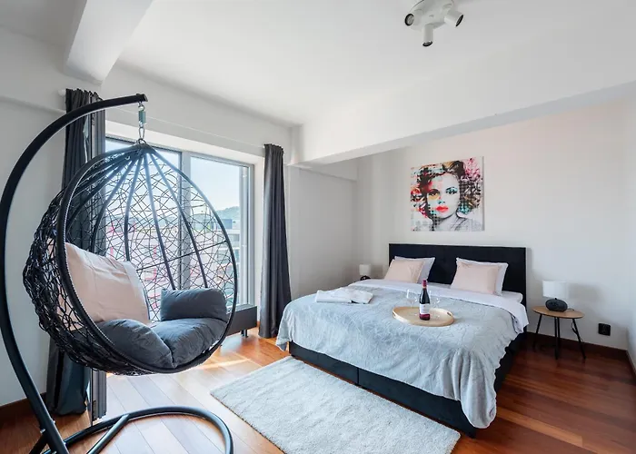 Apartamento With Large Balcony, Parking *