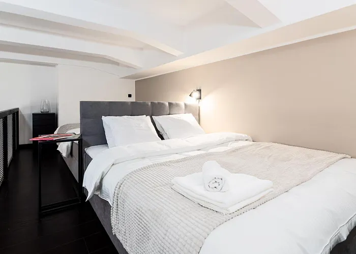 With Large Balcony, Parking Apartamento *
