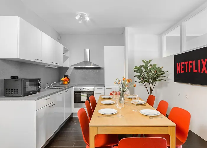 With Large Balcony, Parking Praga