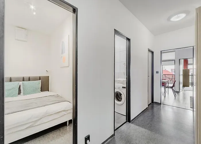 With Large Balcony, Parking Apartamento *