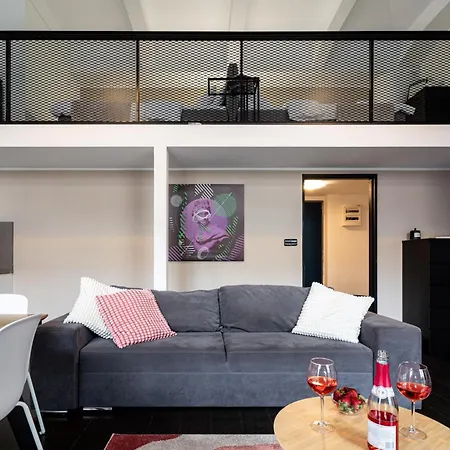With Large Balcony, Parking Prag
