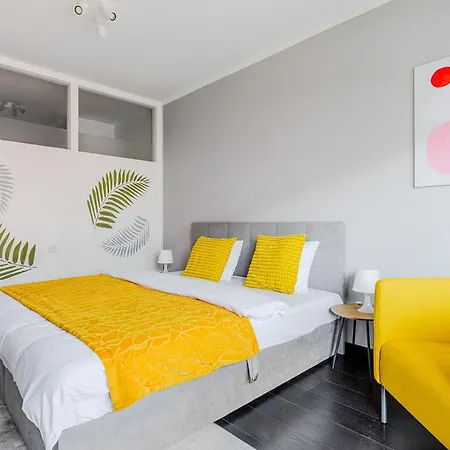 Apartment With Large Balcony, Parking Prag